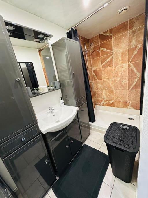 Maison Chez Graz & Virg Villa Calais Eksteriør bilde